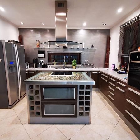 Apartmán Luxury Basement In The Surrounding Of Budapest Mogyoród Exteriér fotografie