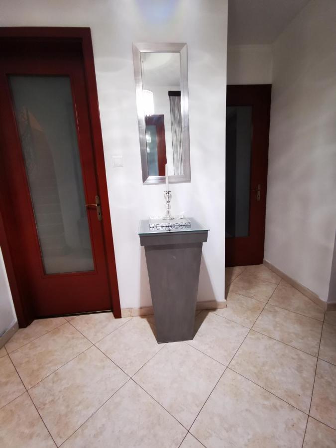 Apartmán Luxury Basement In The Surrounding Of Budapest Mogyoród Exteriér fotografie